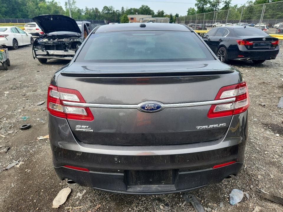 2018 FORD TAURUS SEL 6