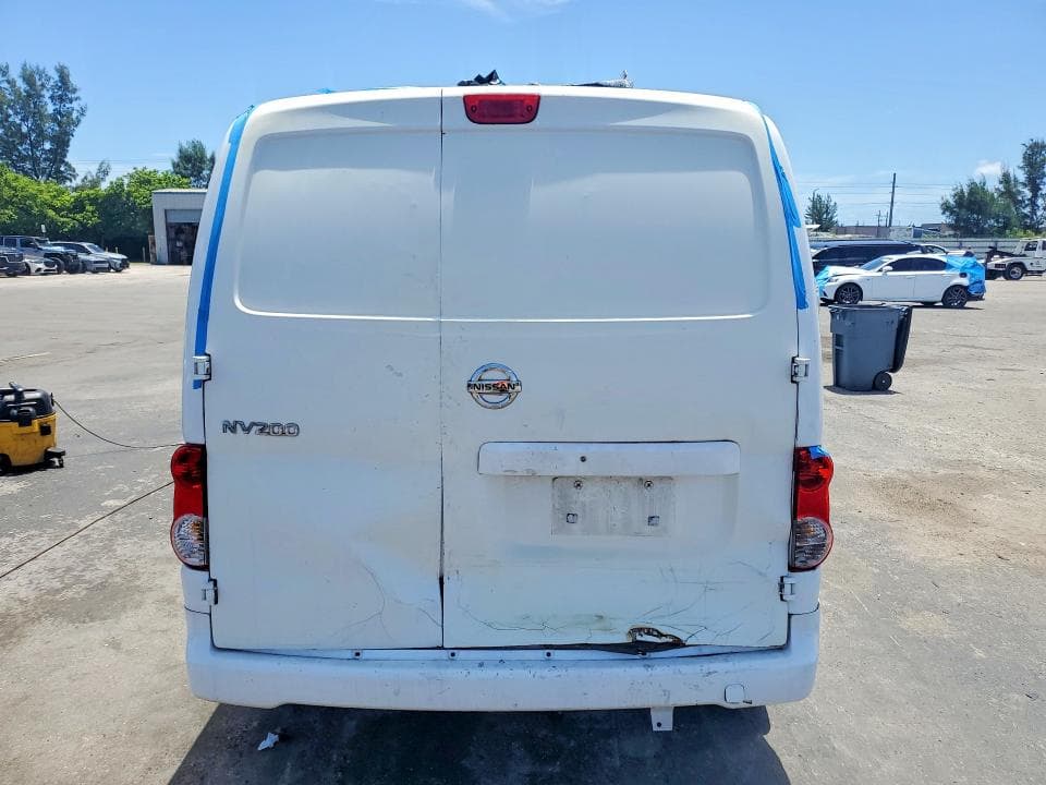 2017 NISSAN NV200 SV 6