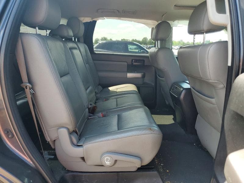 2019 TOYOTA SEQUOIA SR5 11