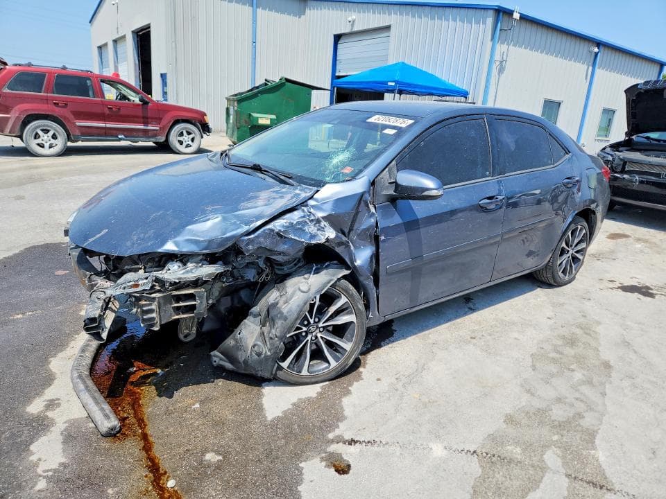 2017 TOYOTA COROLLA SE - 1