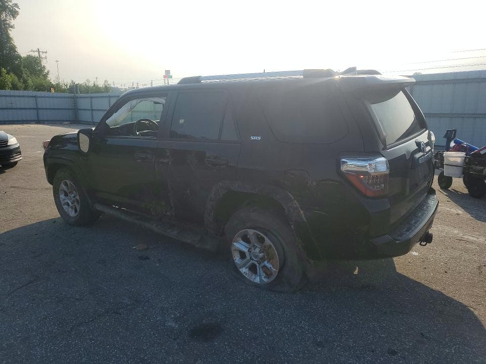 2021 TOYOTA 4RUNNER SR5 2