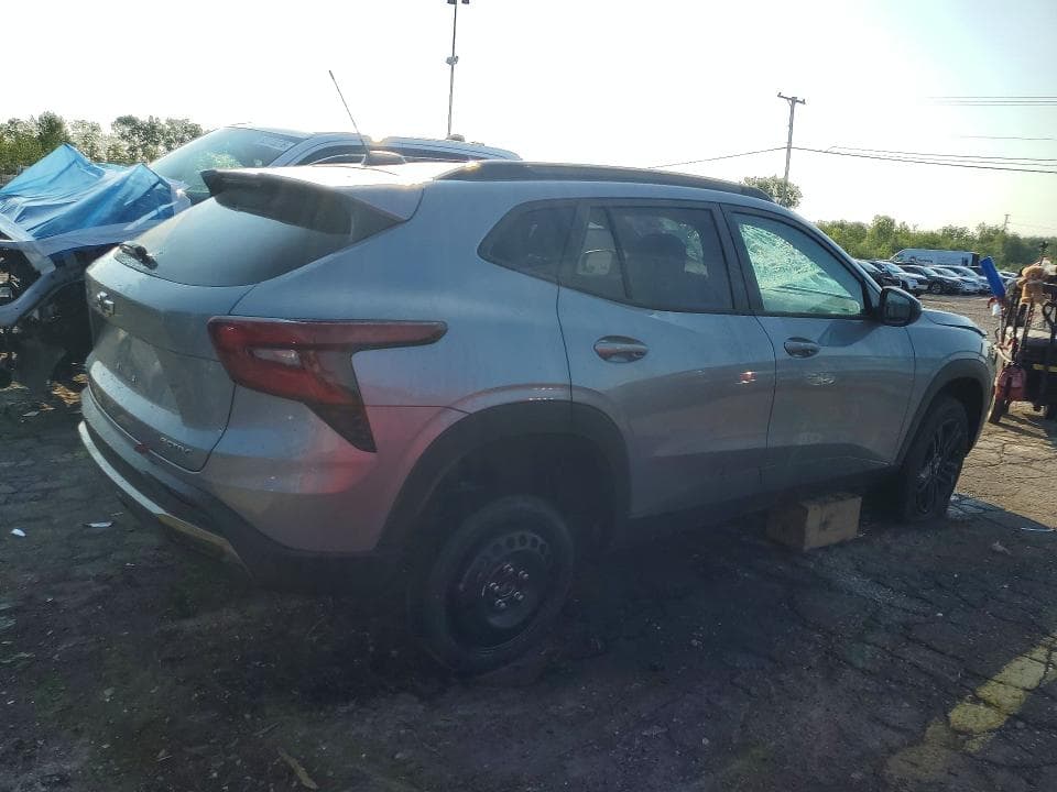 2025 CHEVROLET TRAX ACTIV 3