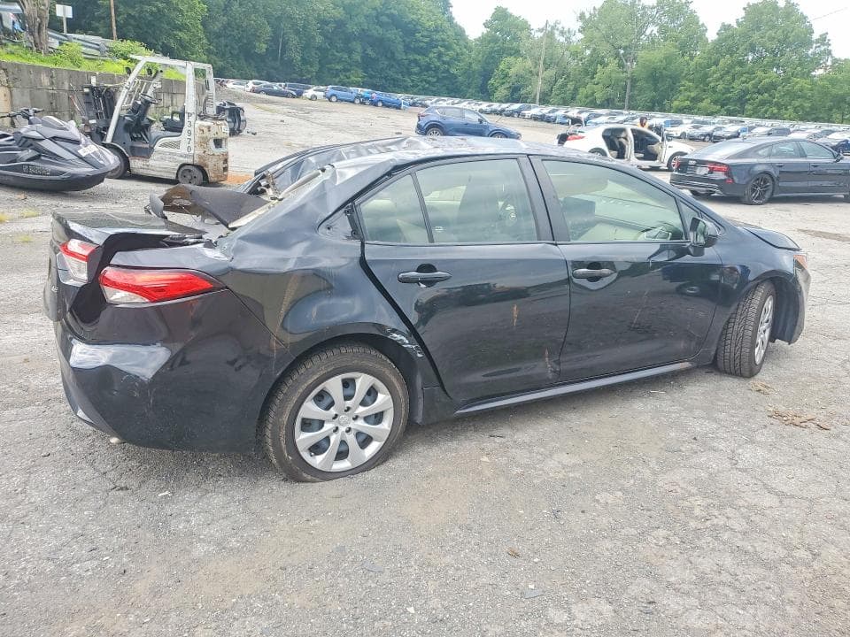 2022 TOYOTA COROLLA LE 3