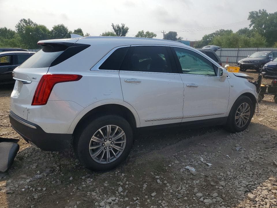 2017 CADILLAC XT5 LUXURY 3