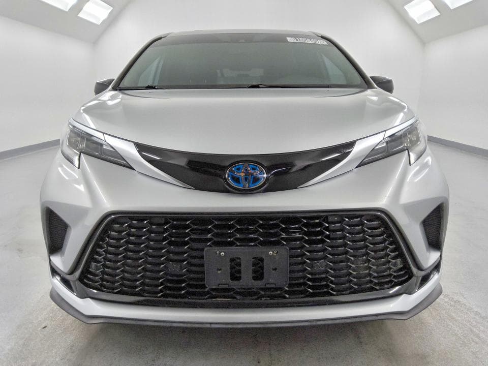 2021 TOYOTA SIENNA XSE 5