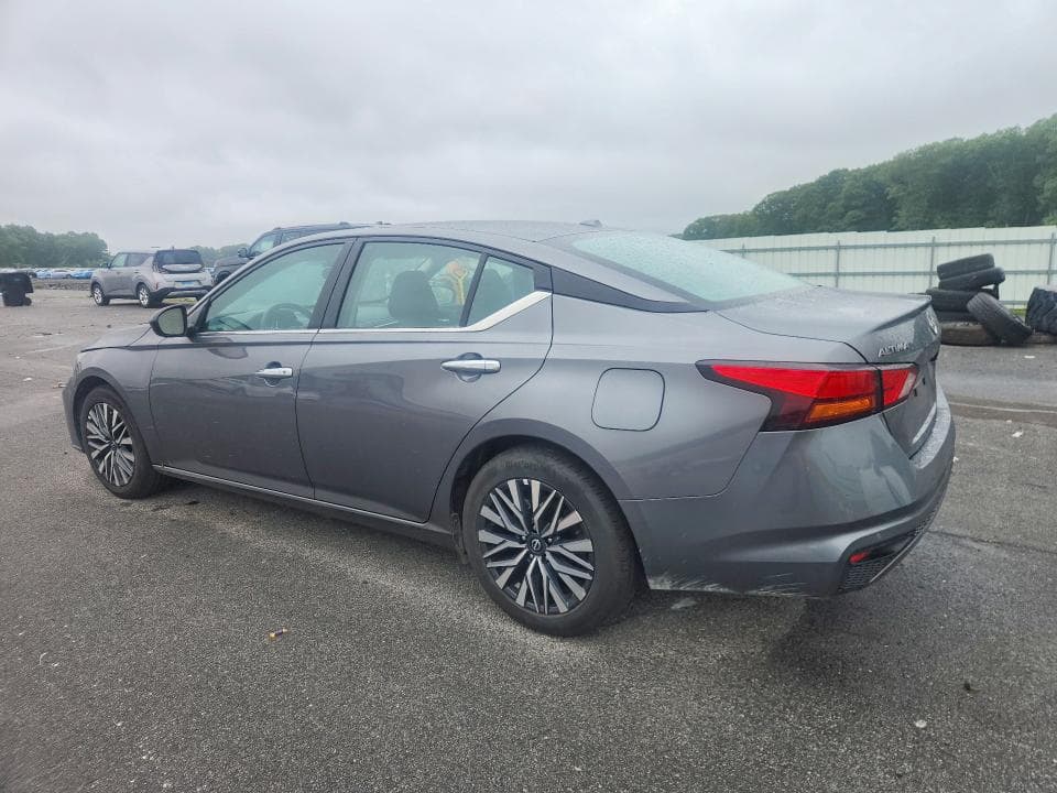 2025 NISSAN ALTIMA SV 2