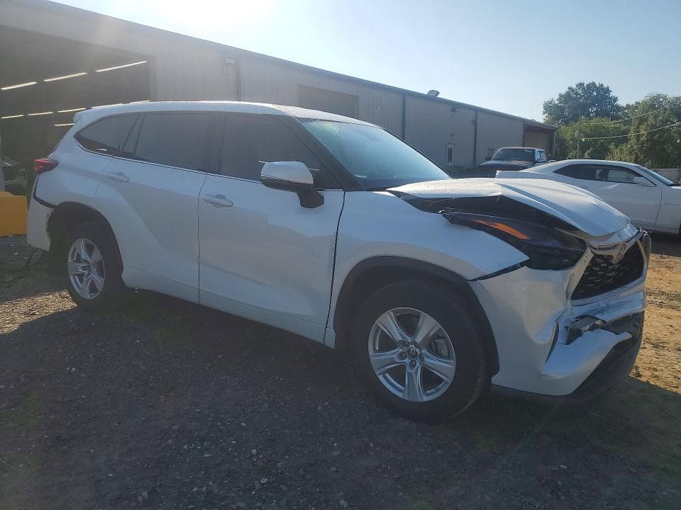 2022 TOYOTA HIGHLANDER L 4