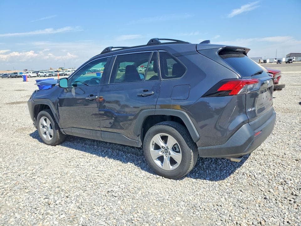 2019 TOYOTA RAV4 XLE 2