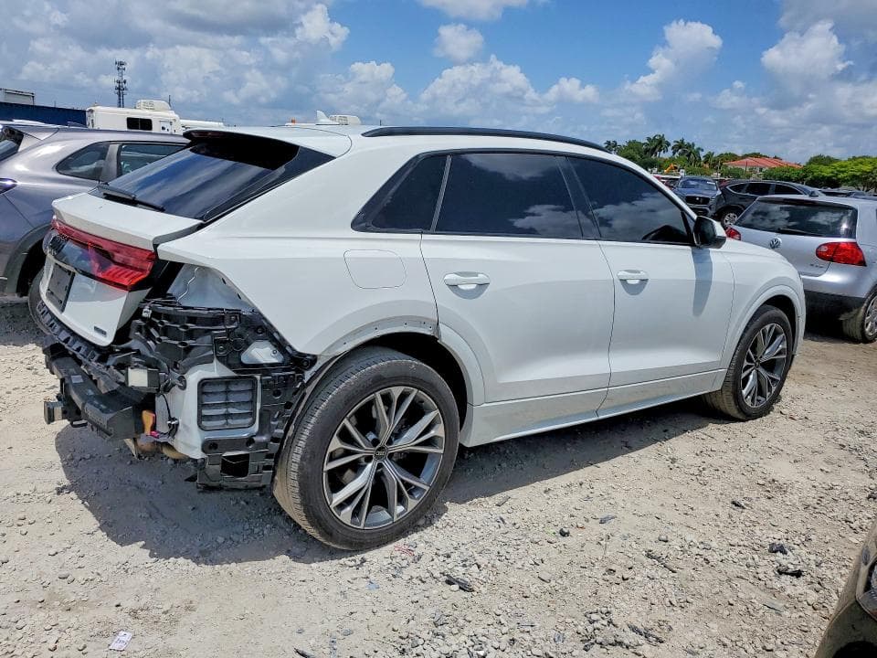 2021 AUDI Q8 PREMIUM 3