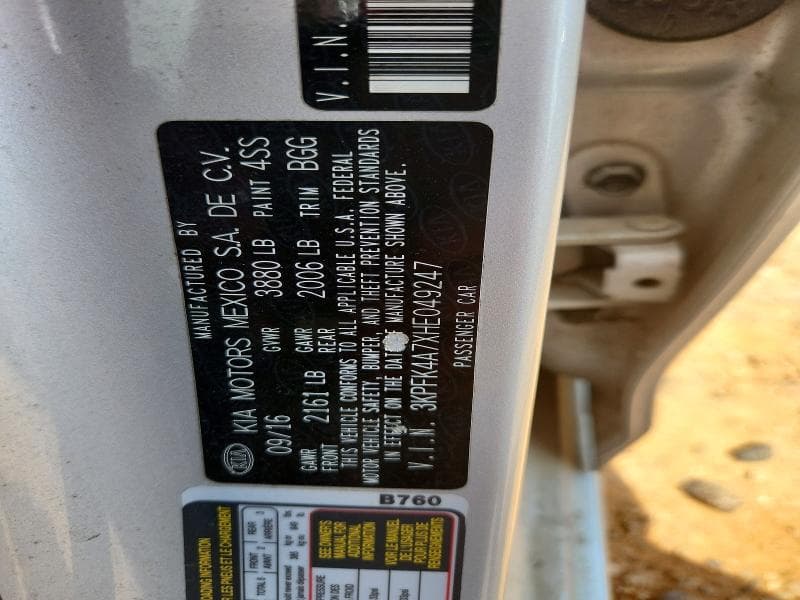 2017 KIA FORTE LX 12