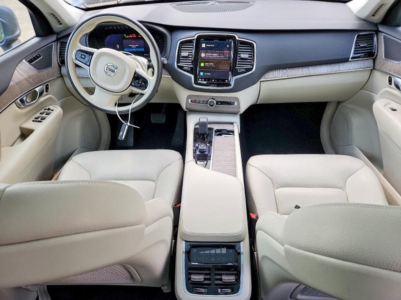 2024 VOLVO XC90 PLUS 8