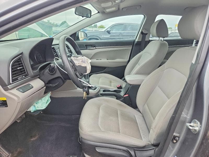 2017 HYUNDAI ELANTRA SE 7