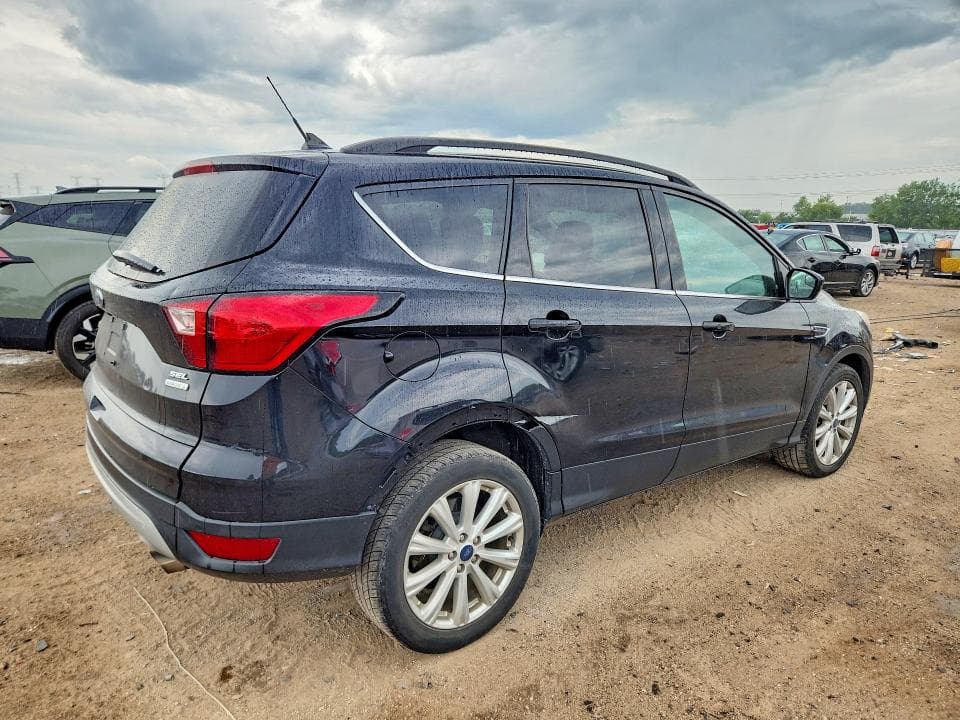 2019 FORD ESCAPE SEL 3