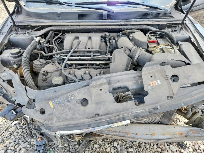 2018 FORD TAURUS SEL 11