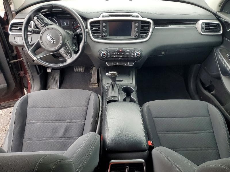2018 KIA SORENTO LX 8