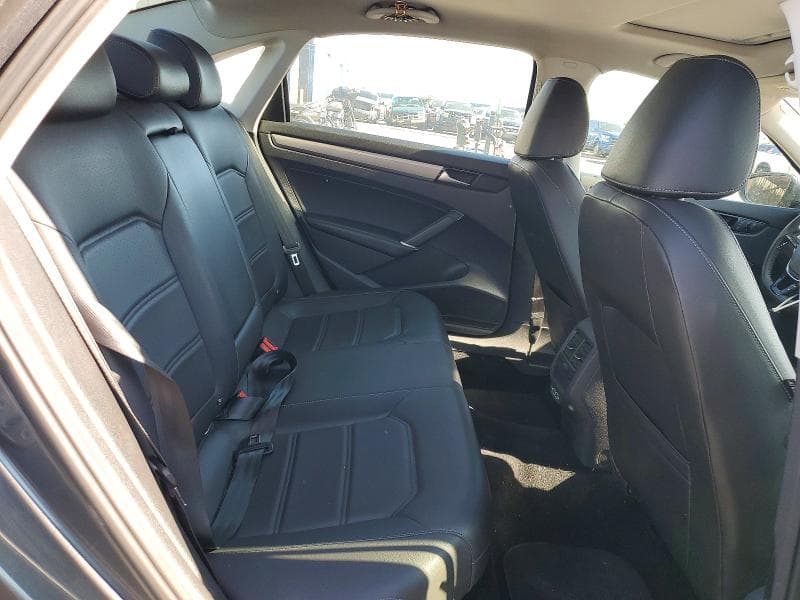 2021 VOLKSWAGEN PASSAT SE 10