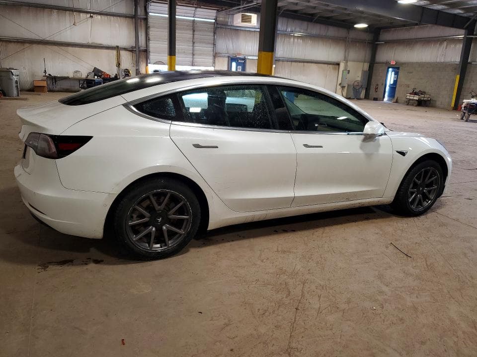 2020 TESLA MODEL 3 3