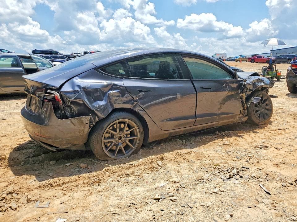 2022 TESLA MODEL 3 3