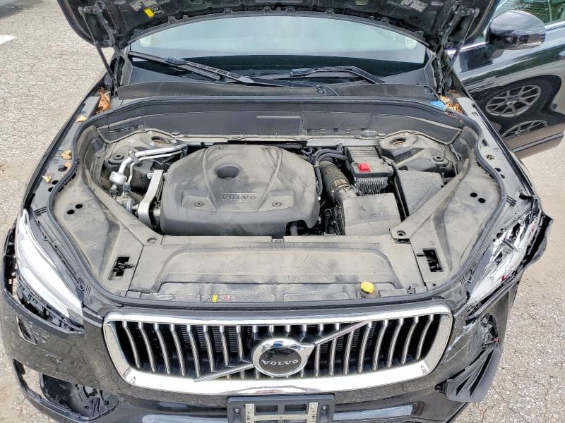 2022 VOLVO XC90 T6 MOMENTUM 12