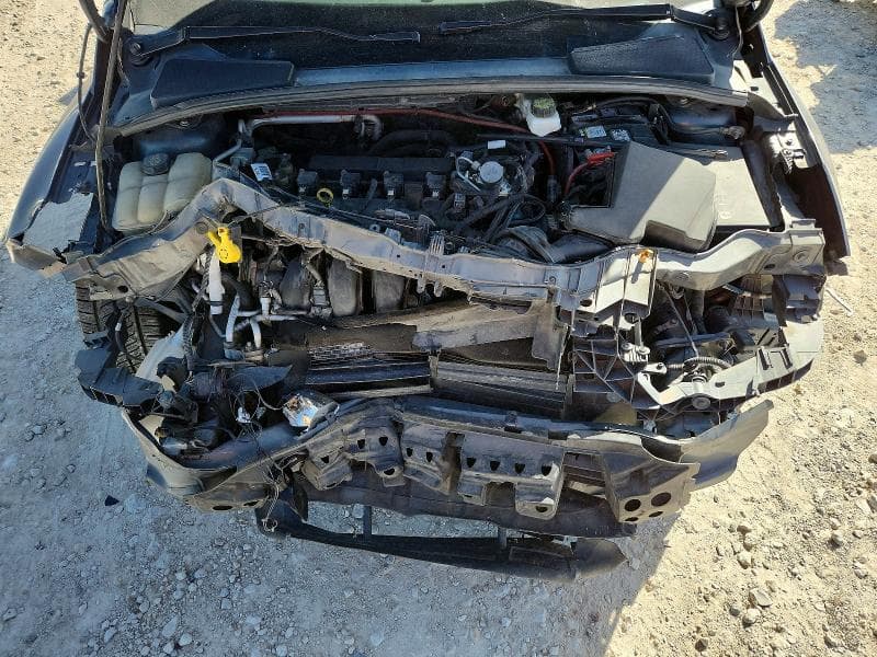 2018 FORD FOCUS SE 11