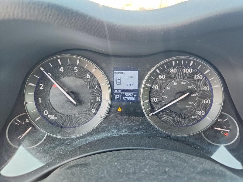 2017 INFINITI Q70L 3.7 9