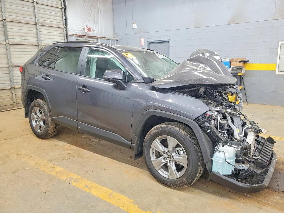 2025 TOYOTA RAV4 XLE 4