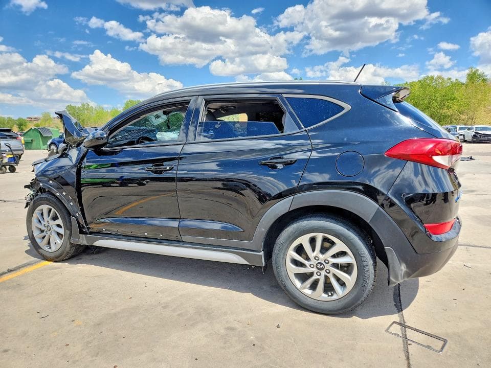 2017 HYUNDAI TUCSON SE 2