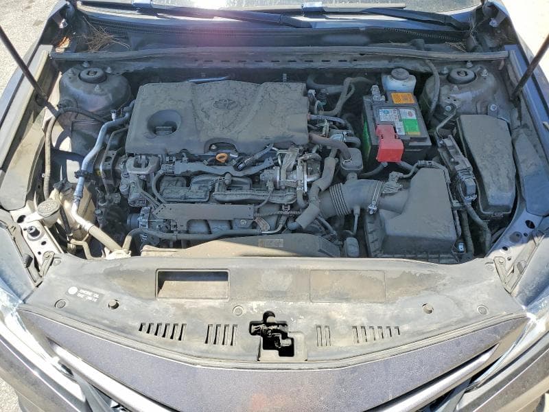 2020 TOYOTA CAMRY SE 11