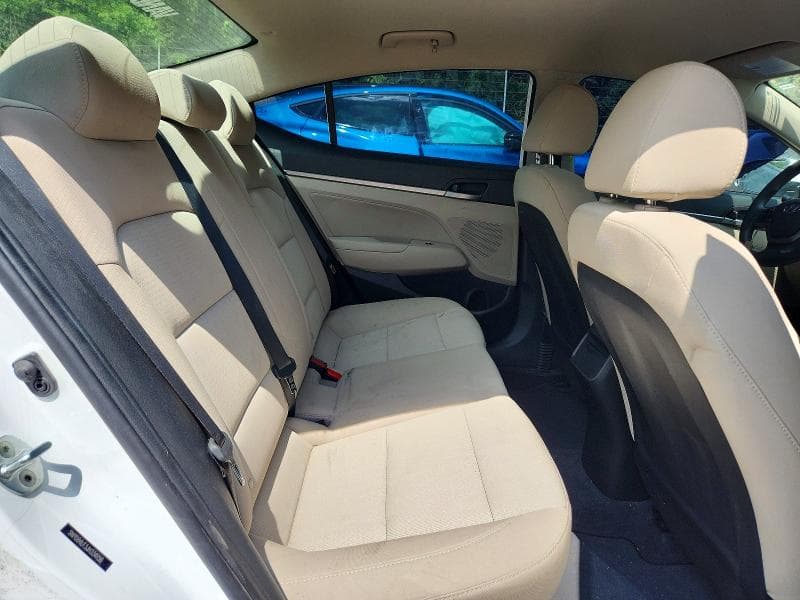 2018 HYUNDAI ELANTRA SEL 10