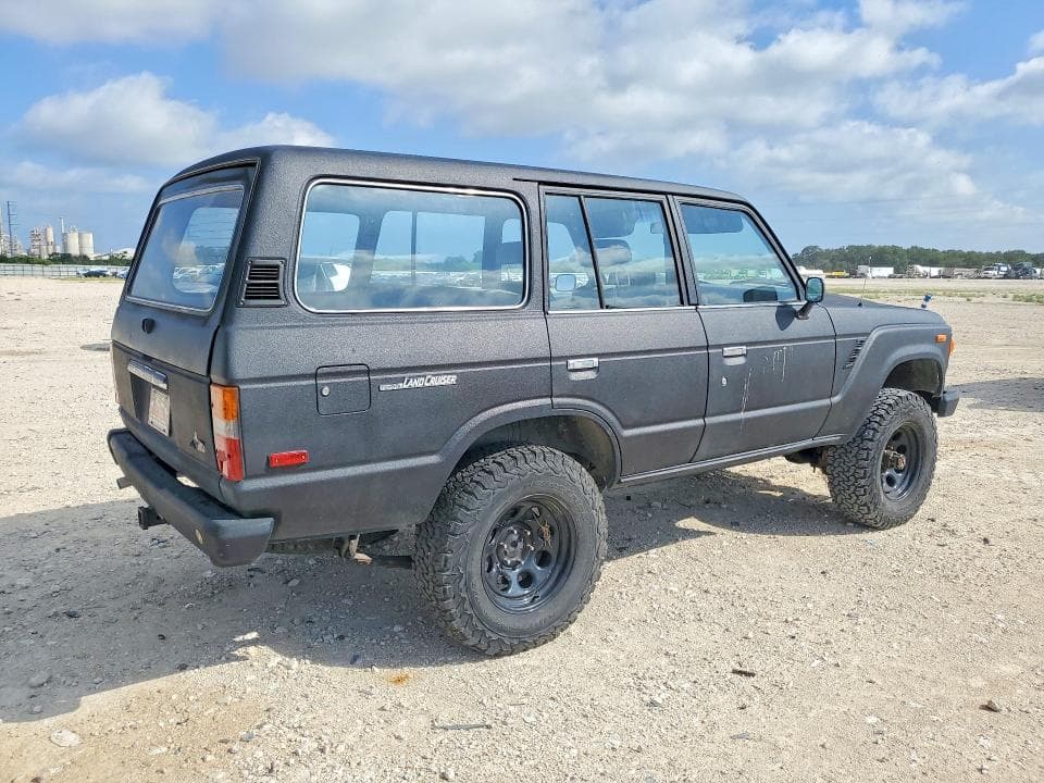 1985 TOYOTA LAND CRUISER FJ60 3
