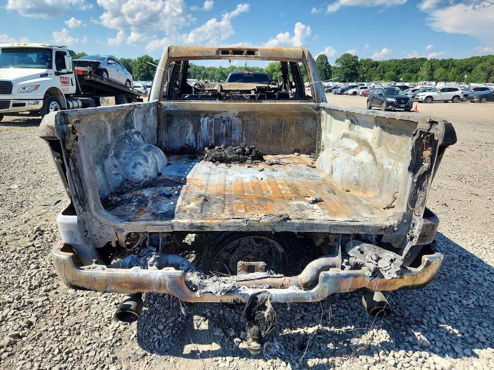 2019 RAM 1500 LARAMIE 6
