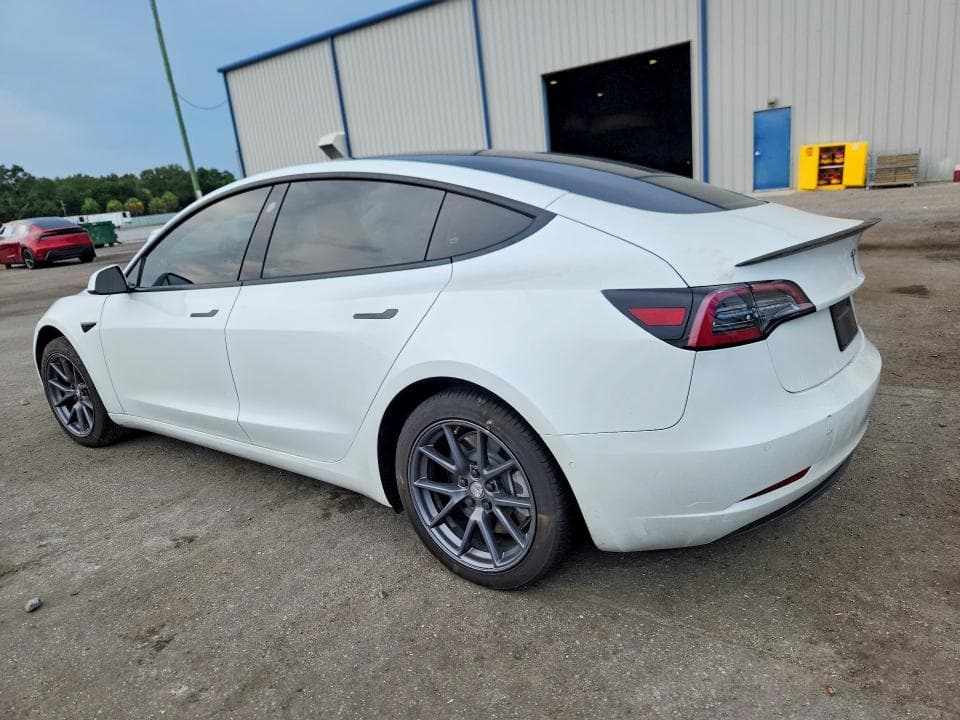 2022 TESLA MODEL 3 2
