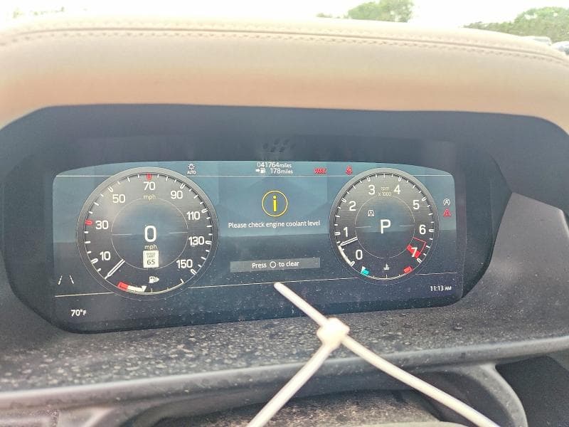2023 LAND ROVER DEFENDER 110 X-DYNAMIC SE 9