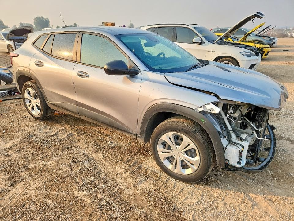 2024 CHEVROLET TRAX LS 4