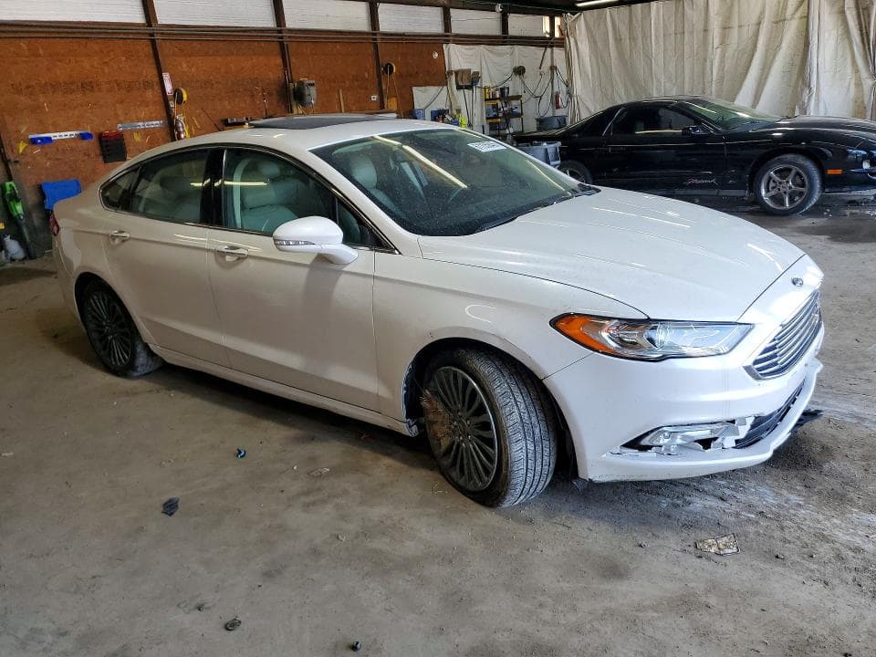 2017 FORD FUSION SE 4
