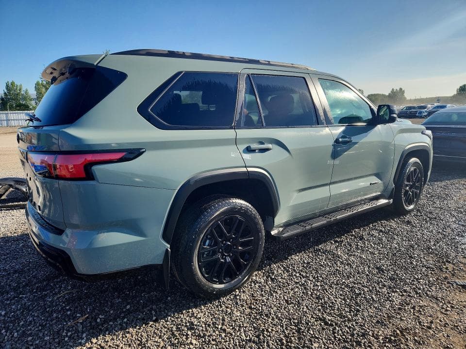 2024 TOYOTA SEQUOIA SR5 3