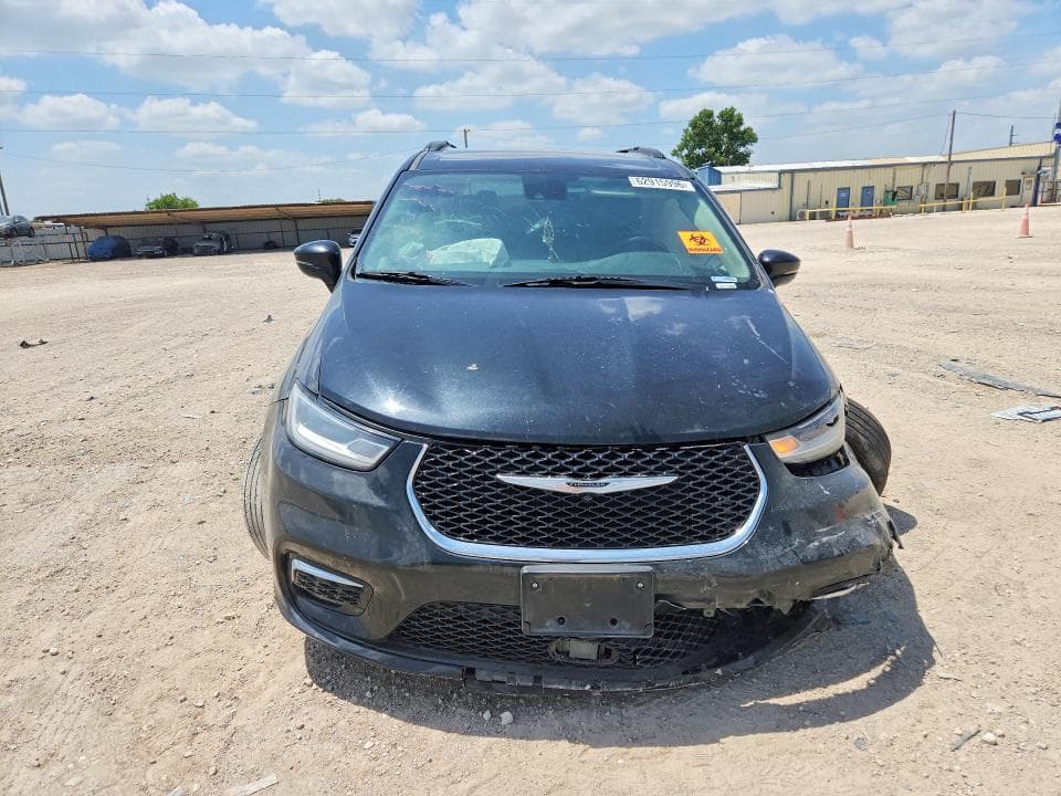 2022 CHRYSLER PACIFICA TOURING L 5