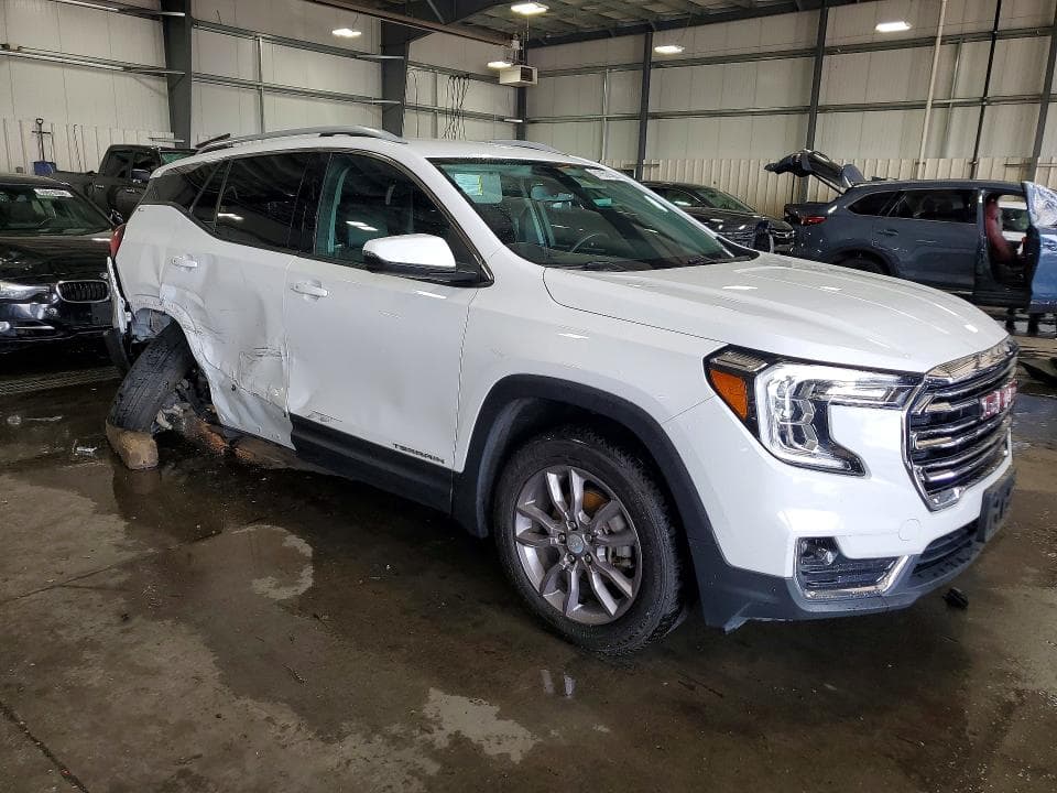 2023 GMC TERRAIN SLT 4