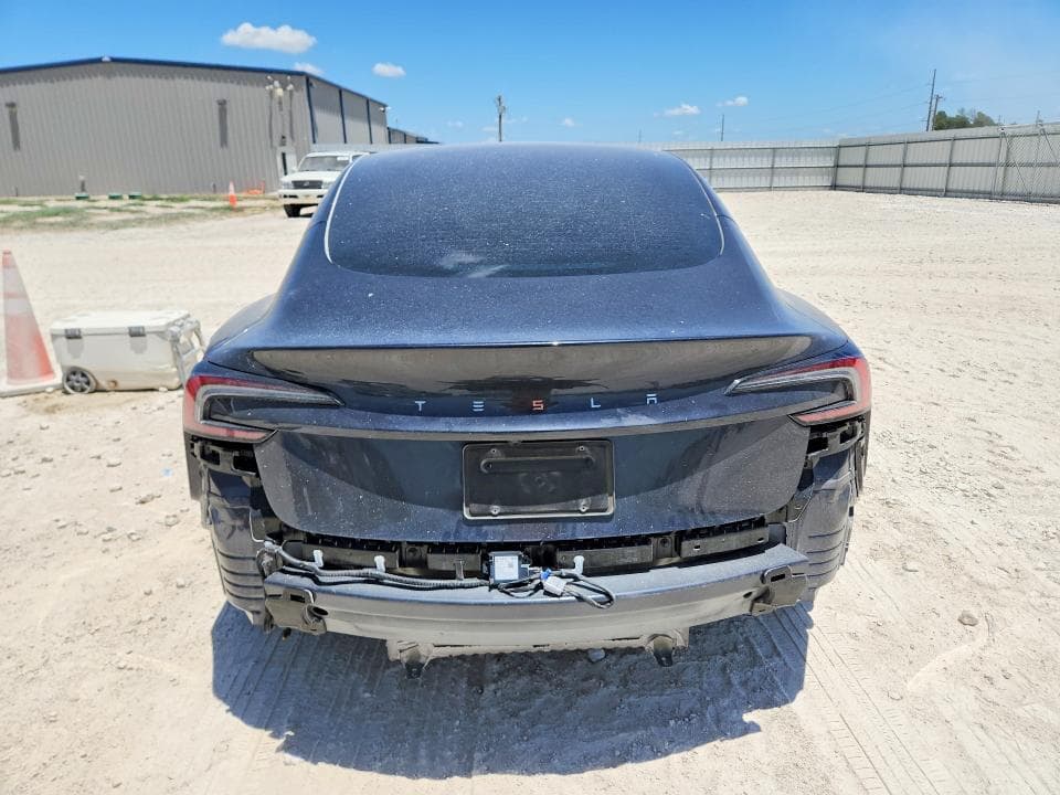 2025 TESLA MODEL 3 6