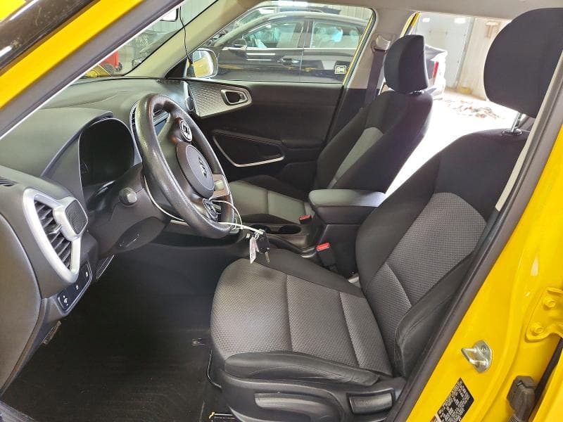 2020 KIA SOUL LX 7