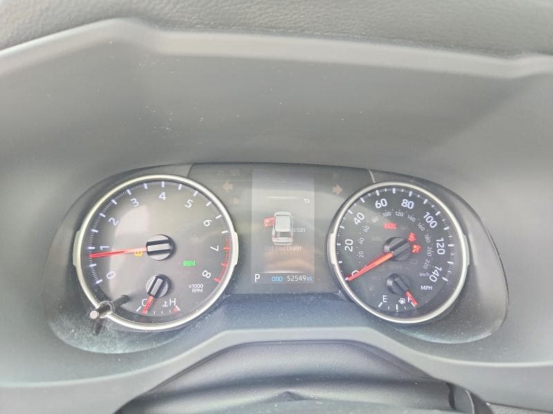 2019 TOYOTA RAV4 XLE 9