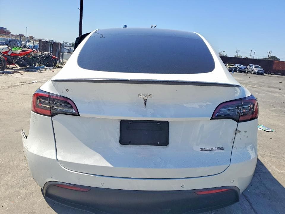 2022 TESLA MODEL Y 6
