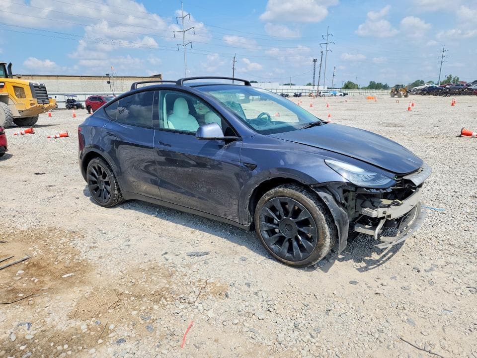 2021 TESLA MODEL Y 4
