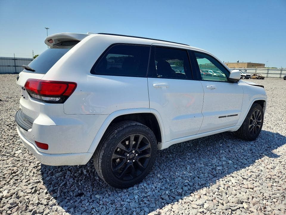 2019 JEEP GRAND CHEROKEE LAREDO 3