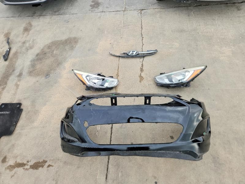 2017 HYUNDAI ACCENT SE 12
