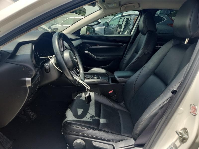 2021 MAZDA 3 SELECT 7