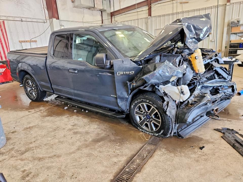 2017 FORD F150 SUPER CAB 4