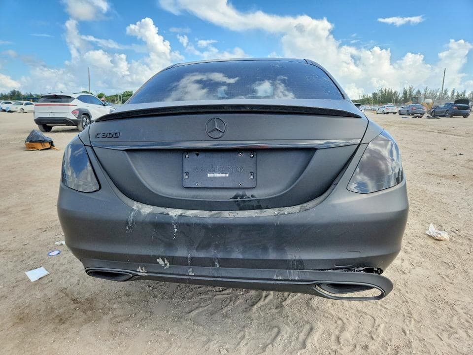 2020 MERCEDES-BENZ C 300 6