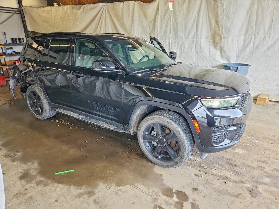 2023 JEEP GRAND CHEROKEE LAREDO 4