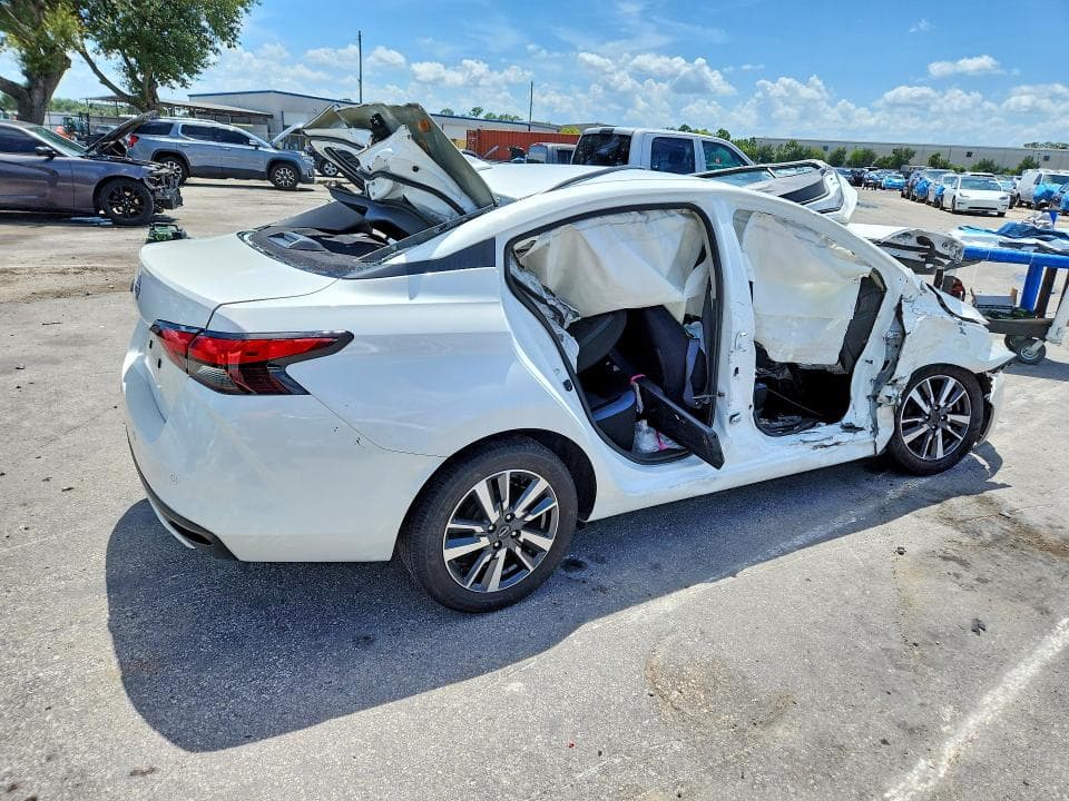 2025 NISSAN VERSA SV 3